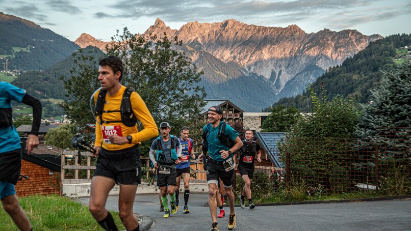 Die Läufer beim Start des Montafon Totale Trail in der Silvretta Montafon. | © Silvretta Montafon - Friederike Weber