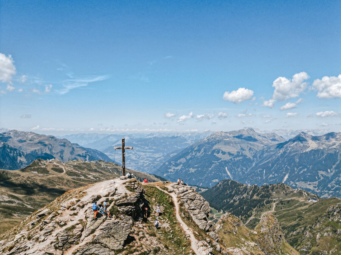 Madrisella Klettersteig - Silvretta Montafon | © Vanessa Strauch Gipfel erklimmung beim Klettersteig Madrisella in der Silvretta Montafon  | © Vanessa Strauch