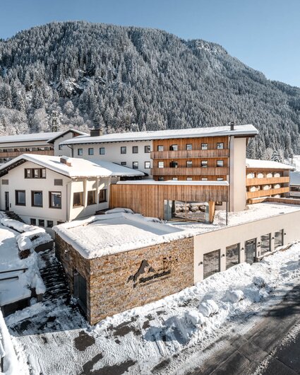 Das Sporthotel Silvretta Montafon in Gaschurn im Winter | © Silvretta Montafon-Blateral
