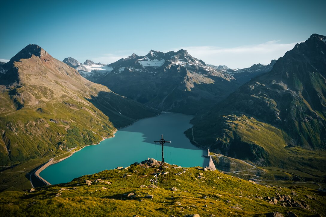 Bergpanorama mit Ausblick auf den Silvretta Stausee | © Silvretta Montafon
