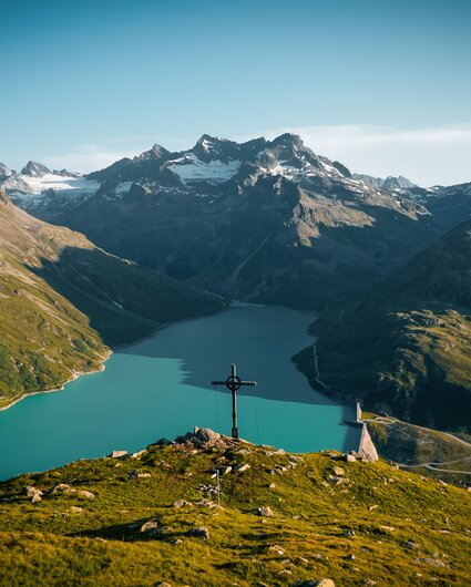 Bergpanorama mit Ausblick auf den Silvretta Stausee | © Silvretta Montafon