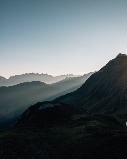Ein stimmungsvoller Sonnenuntergang im Seetal am Hochjoch in der Silvretta Montafon. | ©  Silvretta Montafon - Moritz Hübner